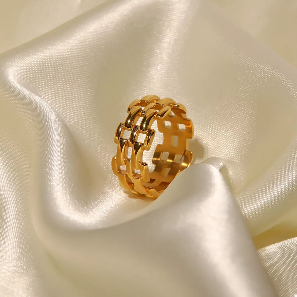 18K Gold-Plated Cutout Ring