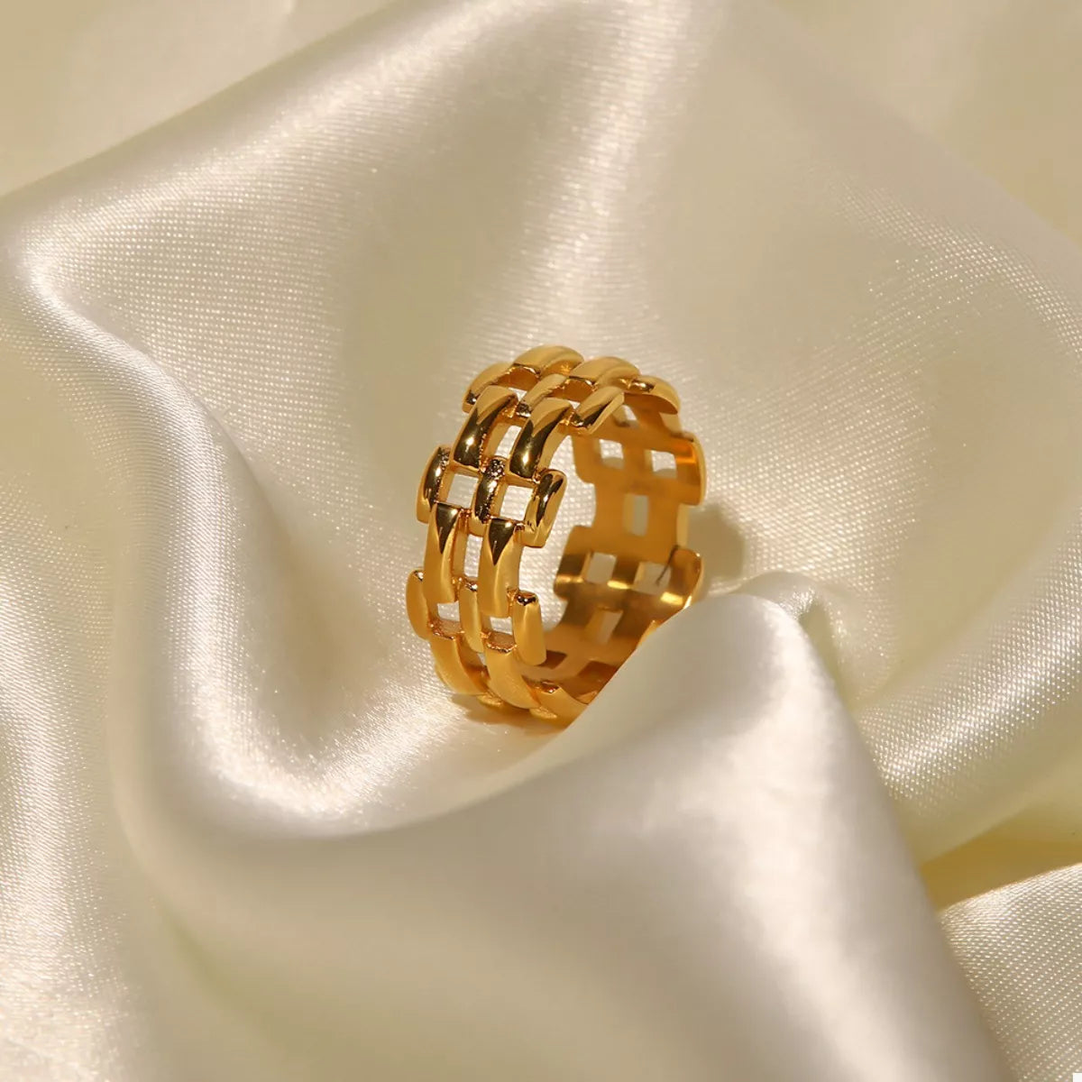 18K Gold-Plated Cutout Ring
