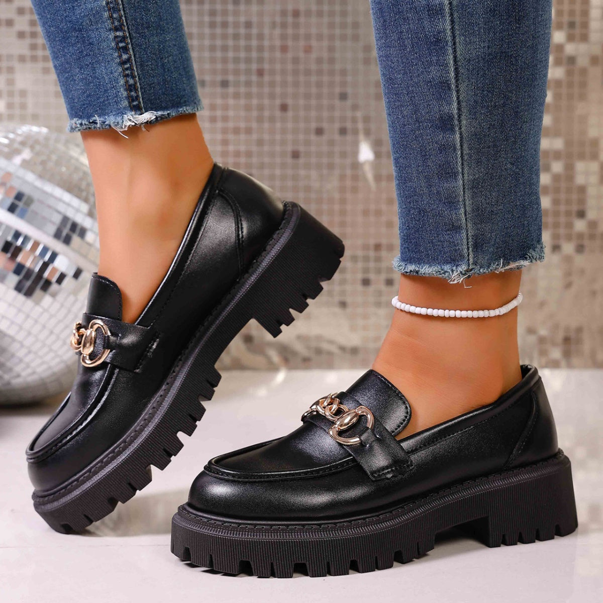 Chain Decor Round Toe Loafers