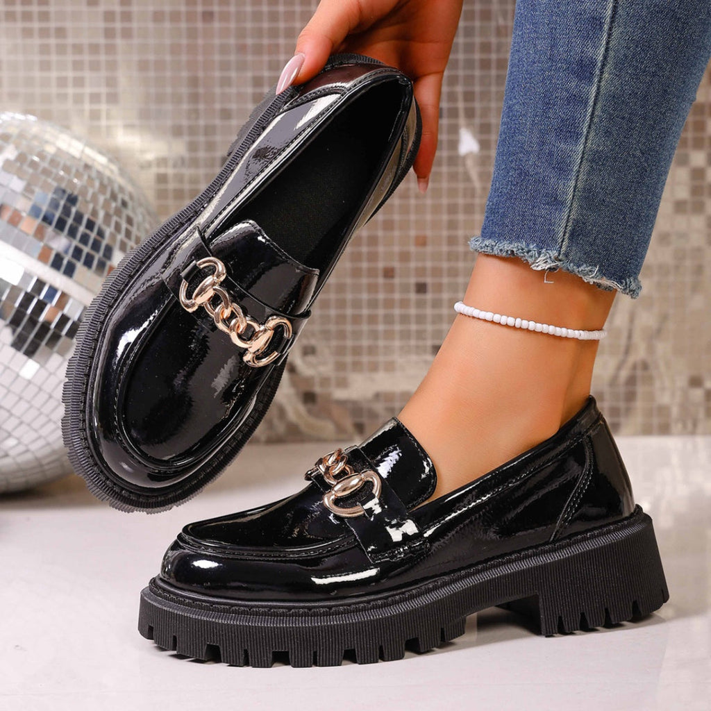 Chain Decor Round Toe Loafers