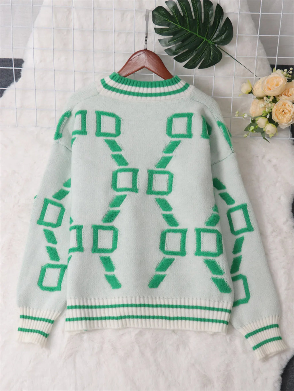 Contrast Round Neck Long Sleeve Sweater