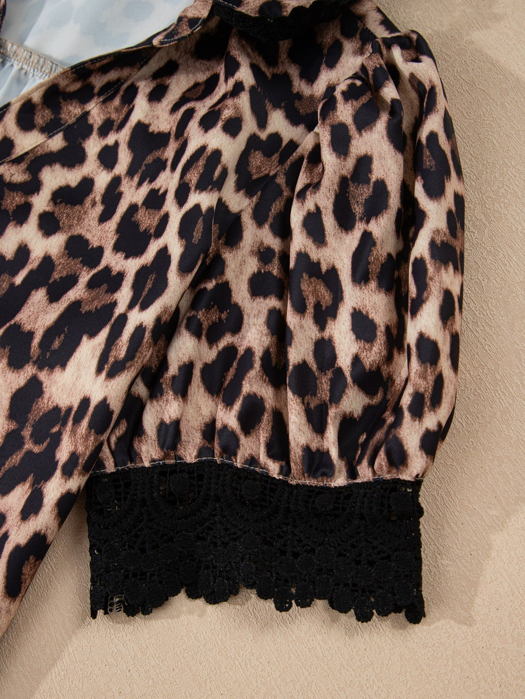 Leopard Print Lace Trim Short Sleeve Shirt