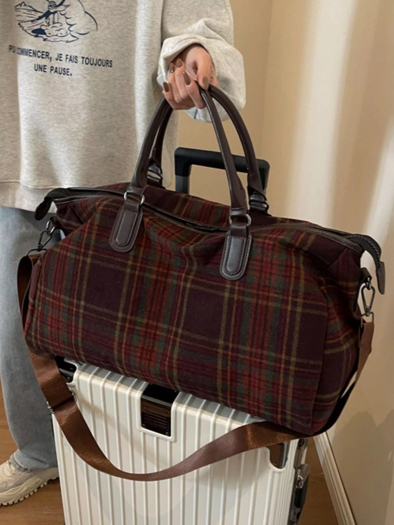 Vintage Plaid Pattern Travel Bag