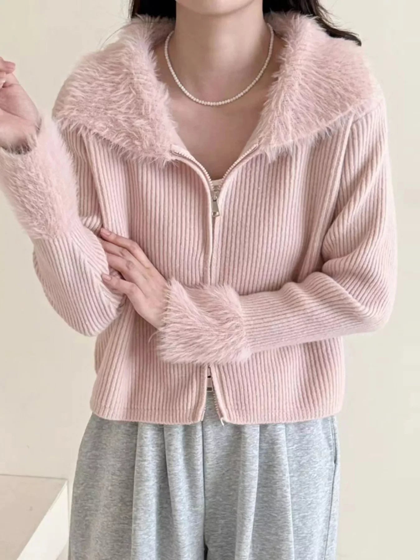 Fluffy Trim Zip-Up Cardigan