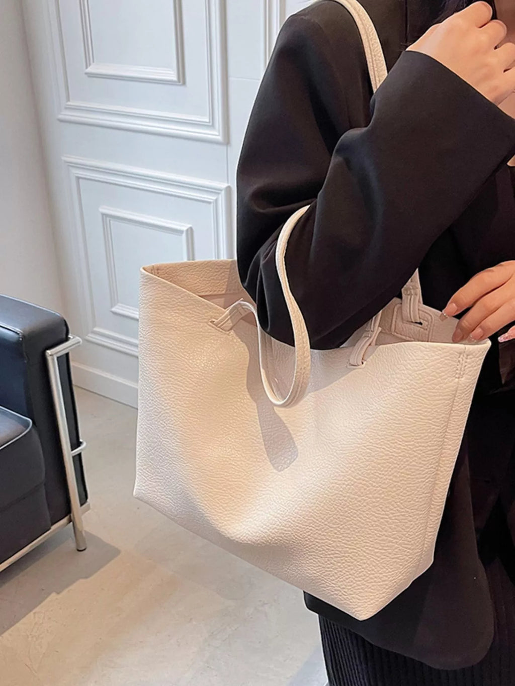 Large Capacity Shoulder Bag