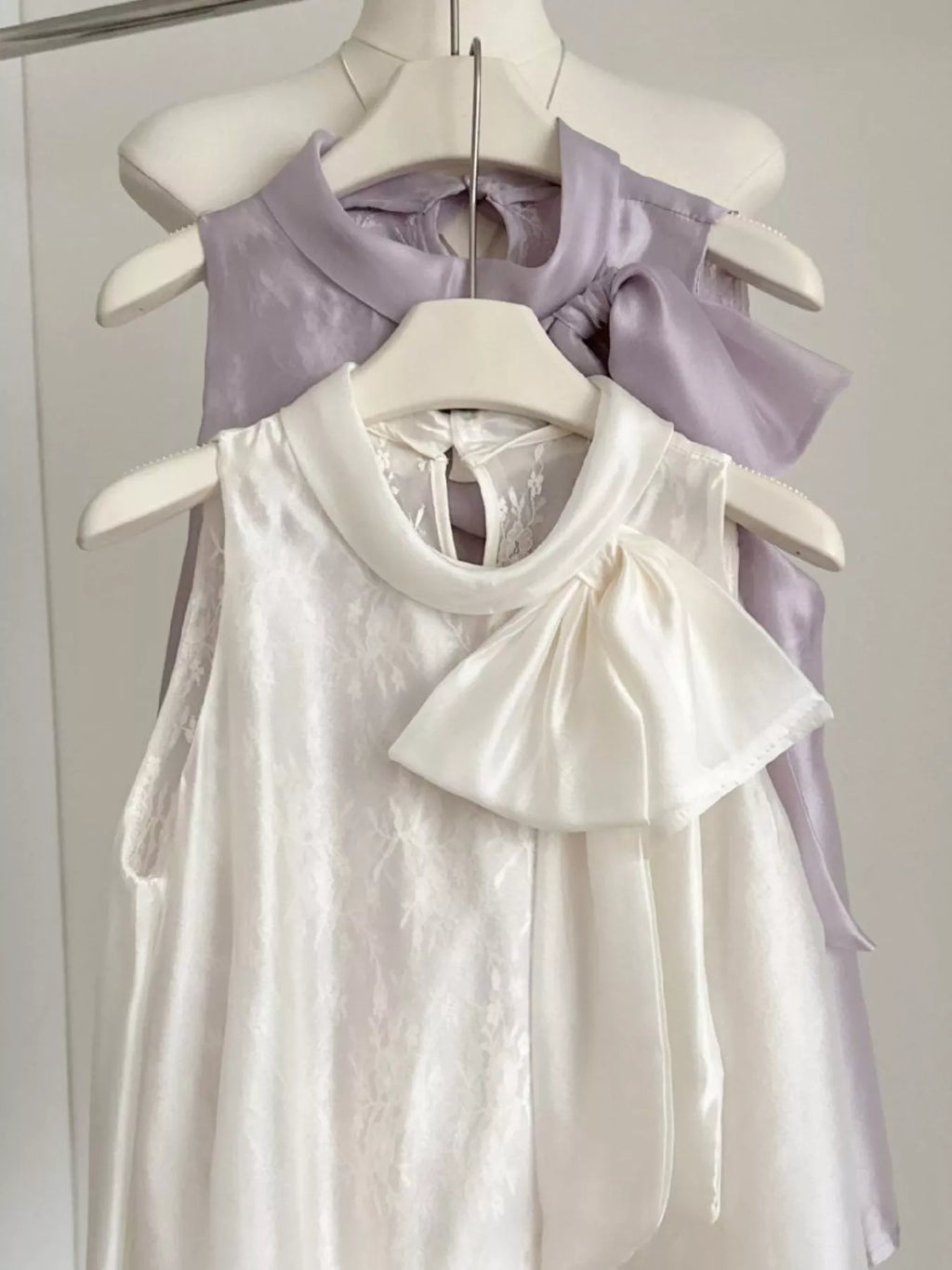 Bow Chiffon Sleeveless Top