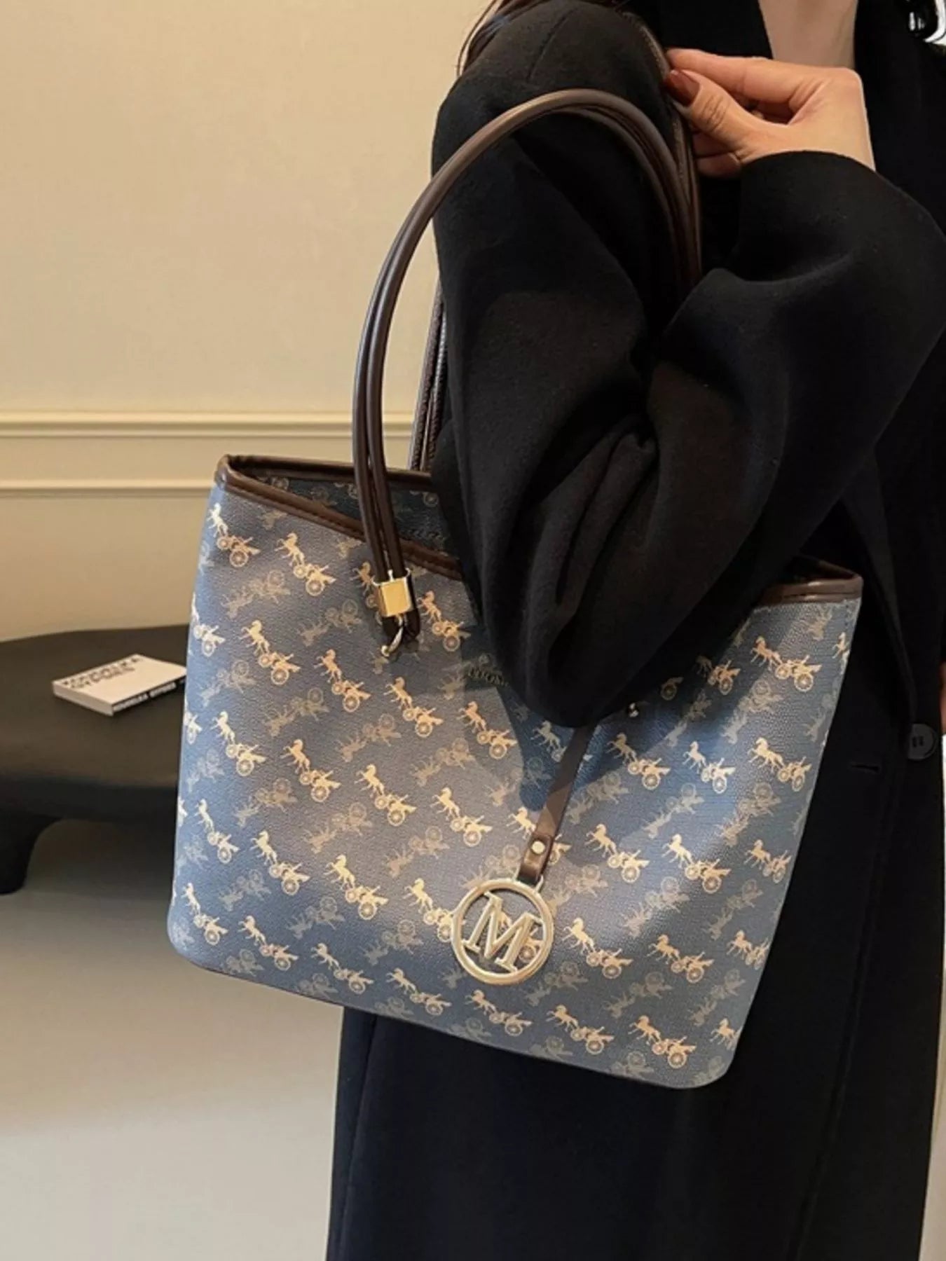 Printed Tote Shoulder Bag