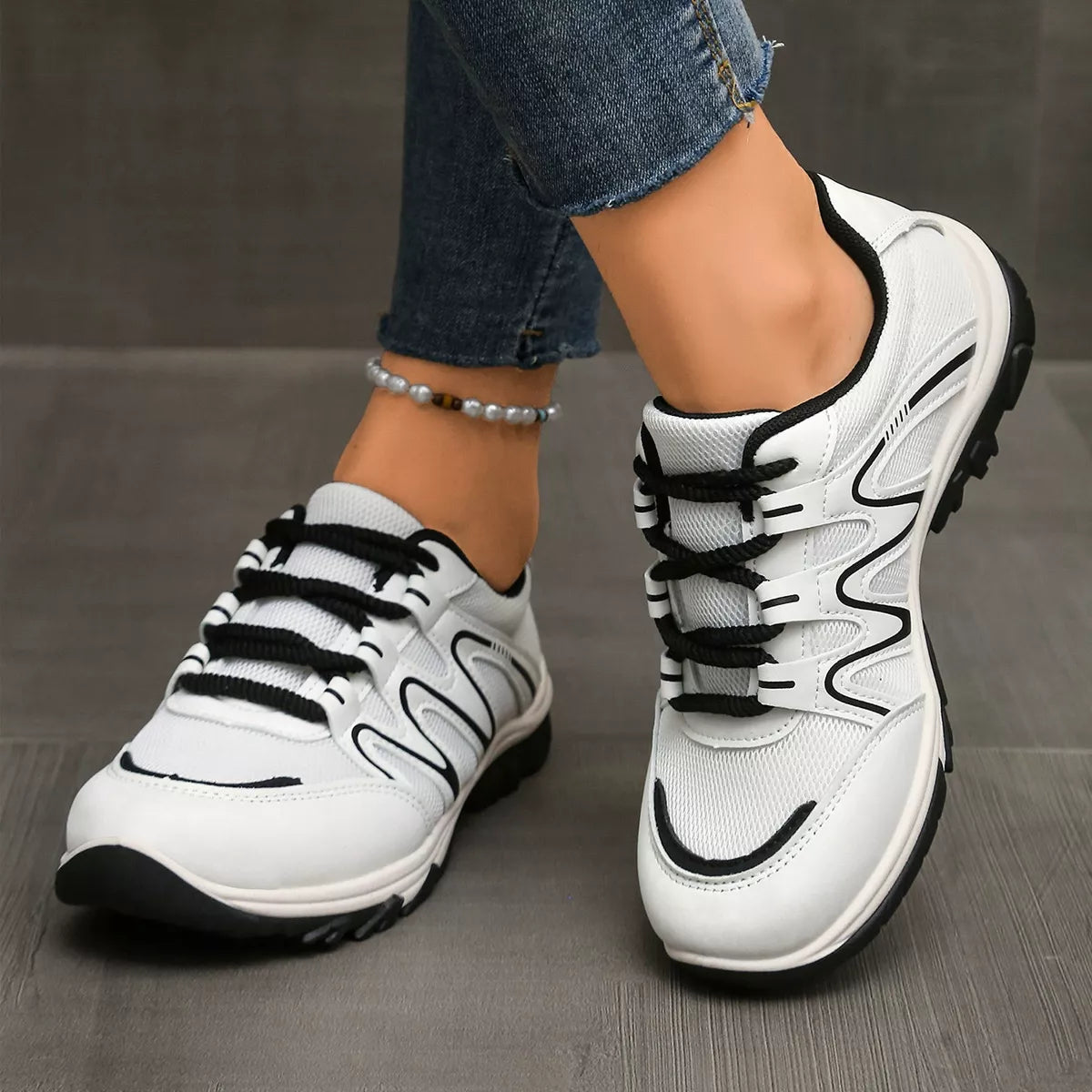 Lightweight Lace Up Athletic