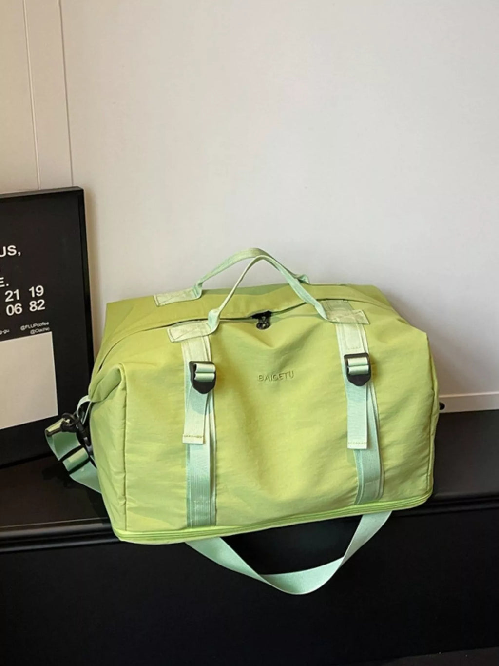 Lightweight Nylon Travel Bag