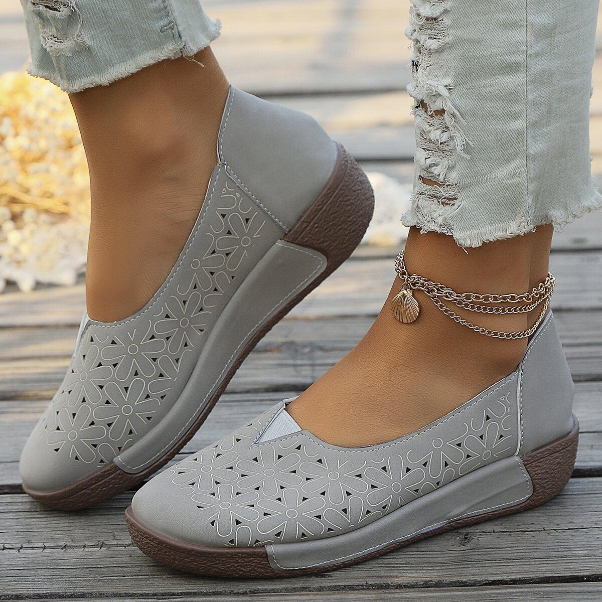 Hollow-Out Casual Loafers