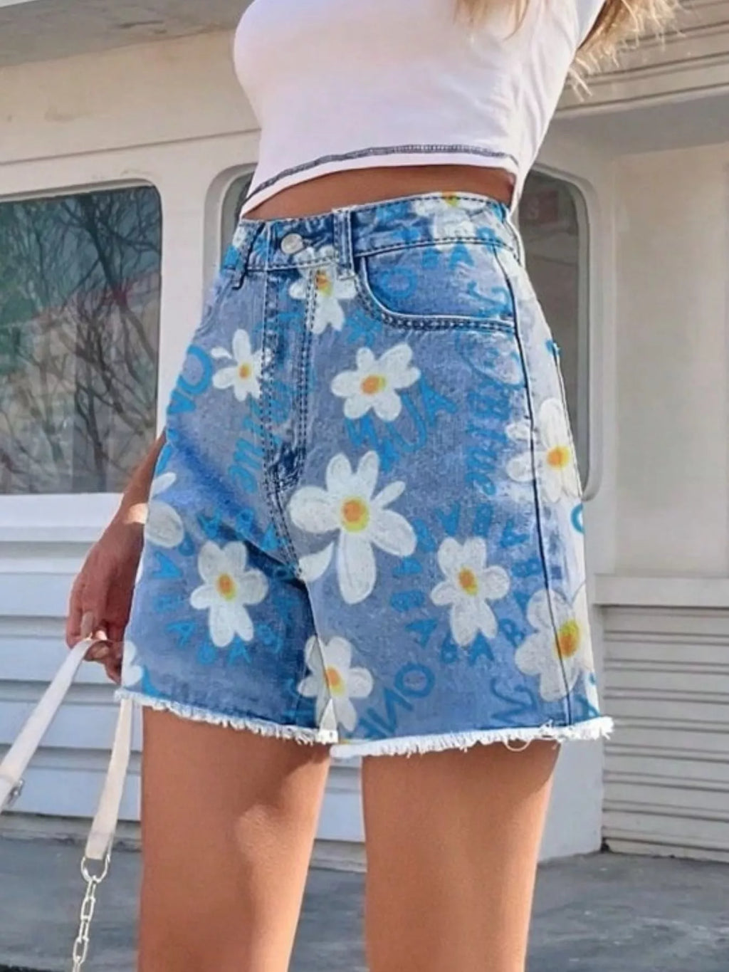 Daisy Frayed Hem Denim Shorts