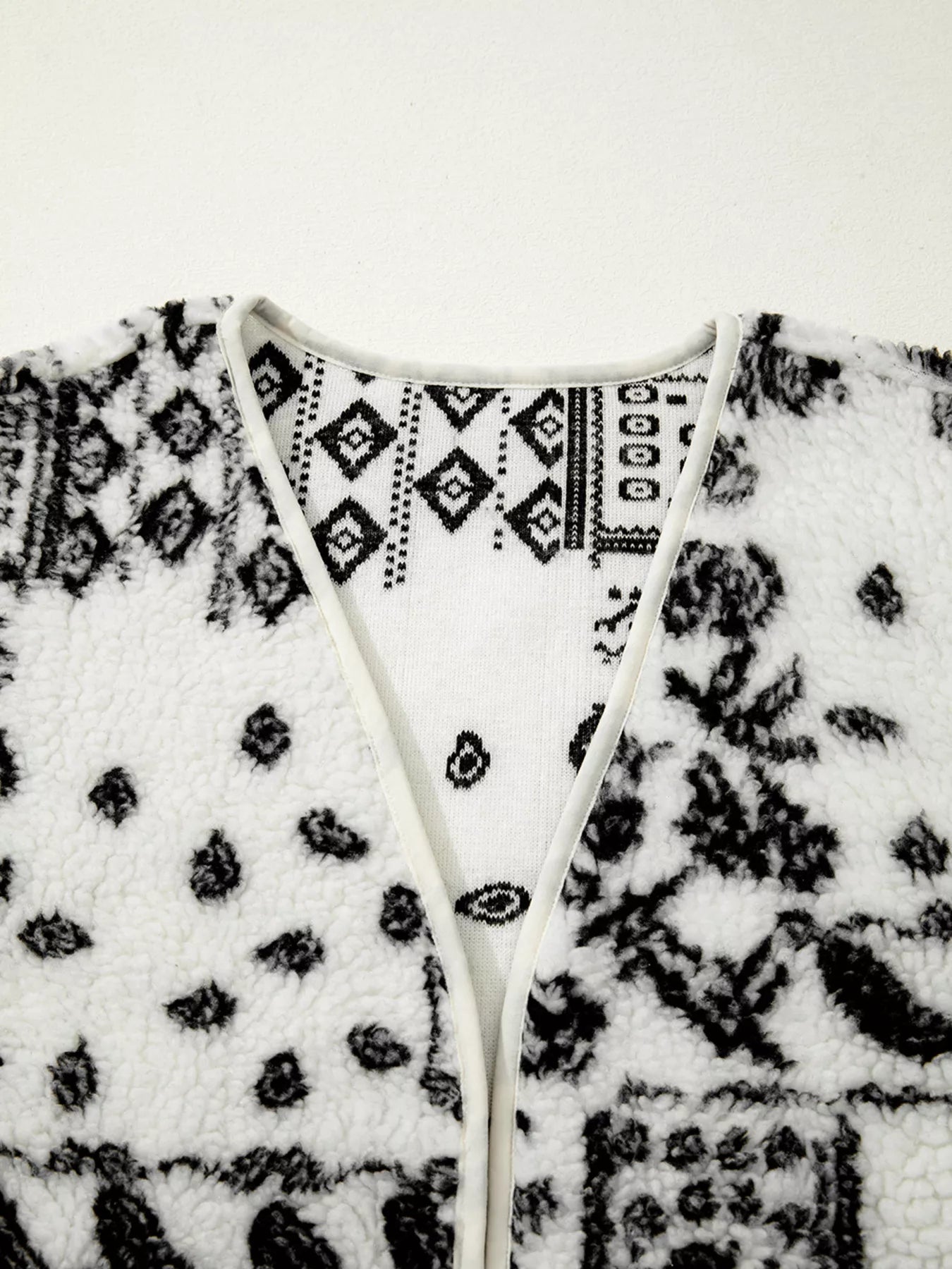 Sherpa Paisley Print Pocketed Western Fashion Vest Jacket