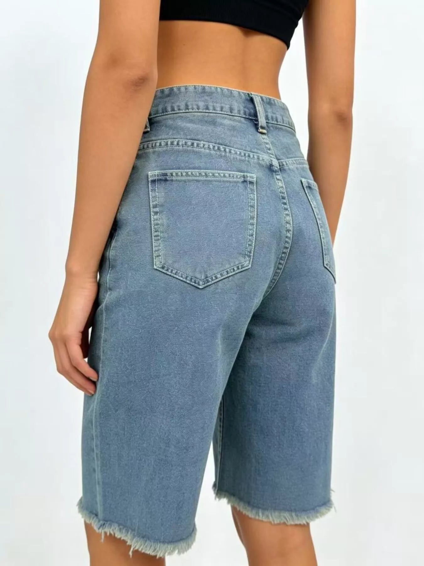 Frayed Hem Relaxed Fit Denim Shorts