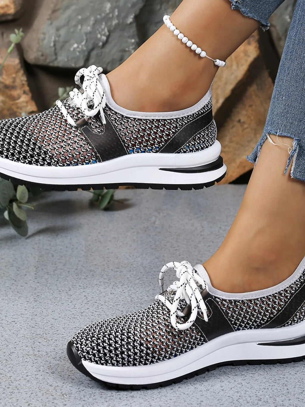 Mesh Breathable Lace Up Athletic