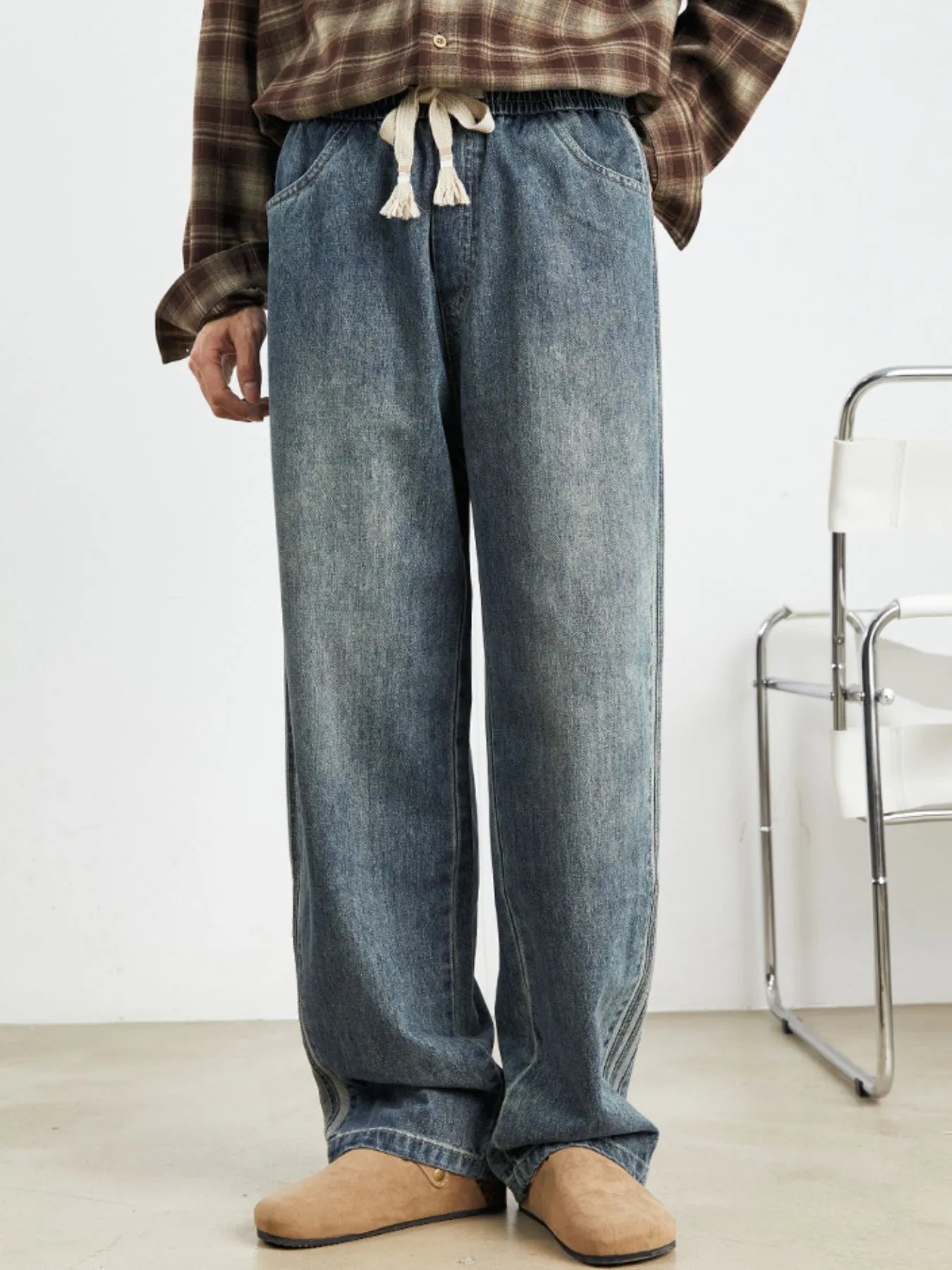 Men's Relaxed Fit Drawstring Wash Jeans