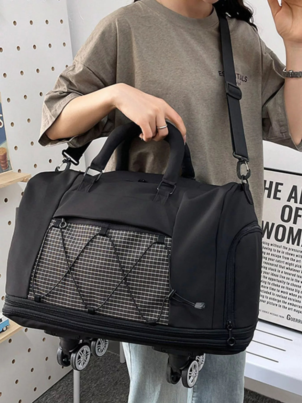 Expandable Rolling Duffel Bag