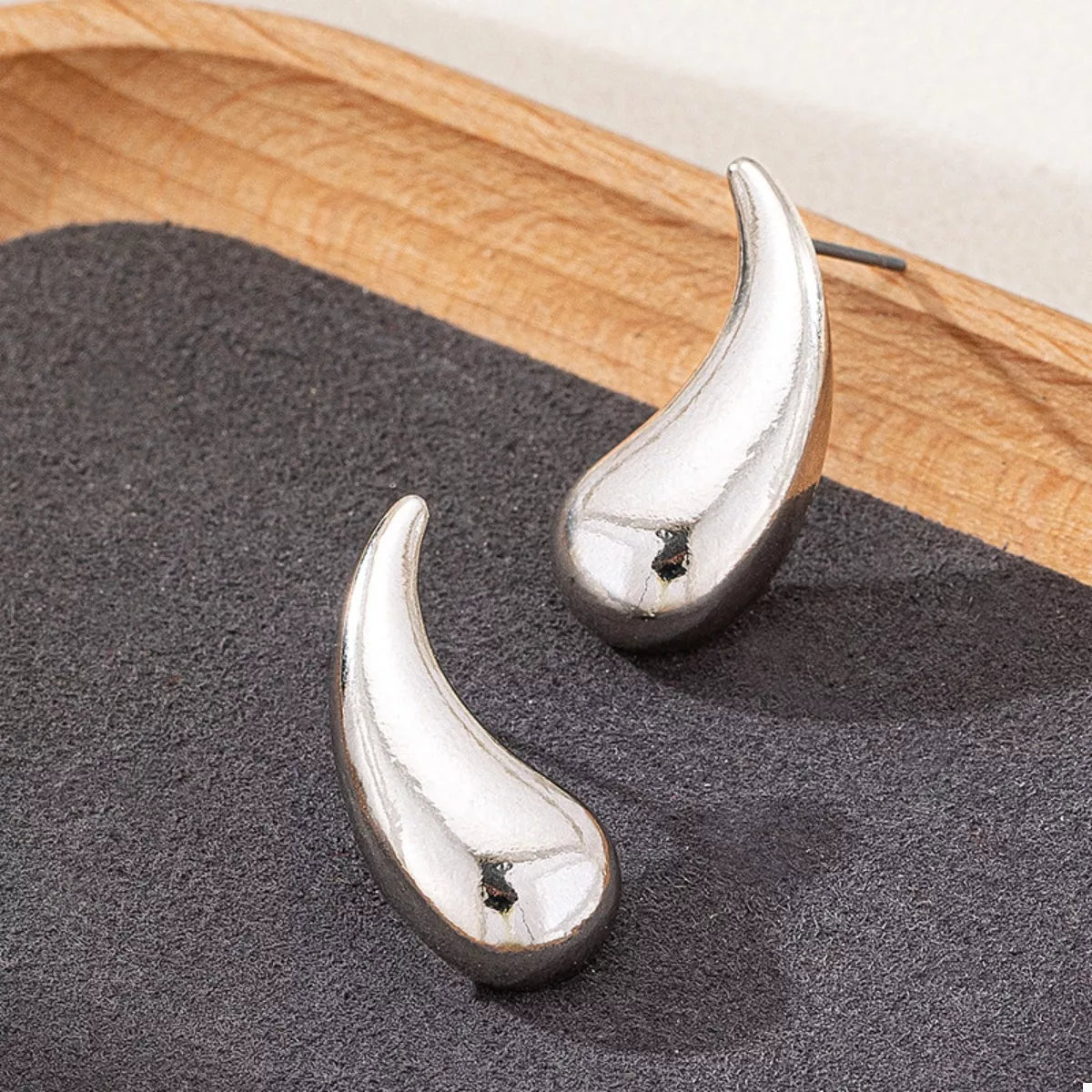 Curved Teardrop Stud Earrings