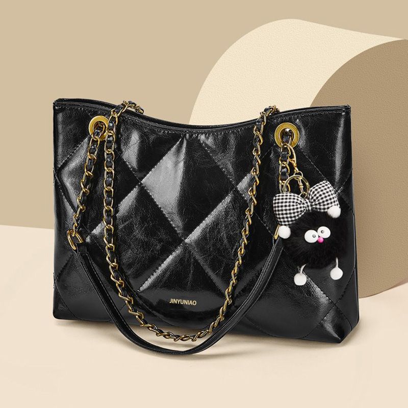 Quilted Chain Shoulder Bag