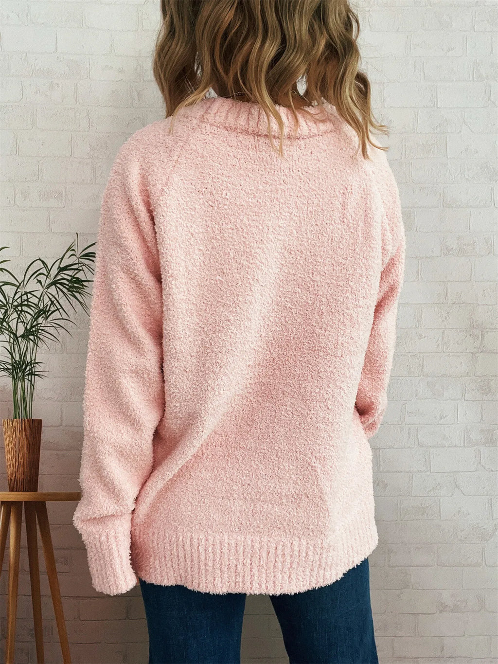 Round Neck Raglan Sleeve Sweater