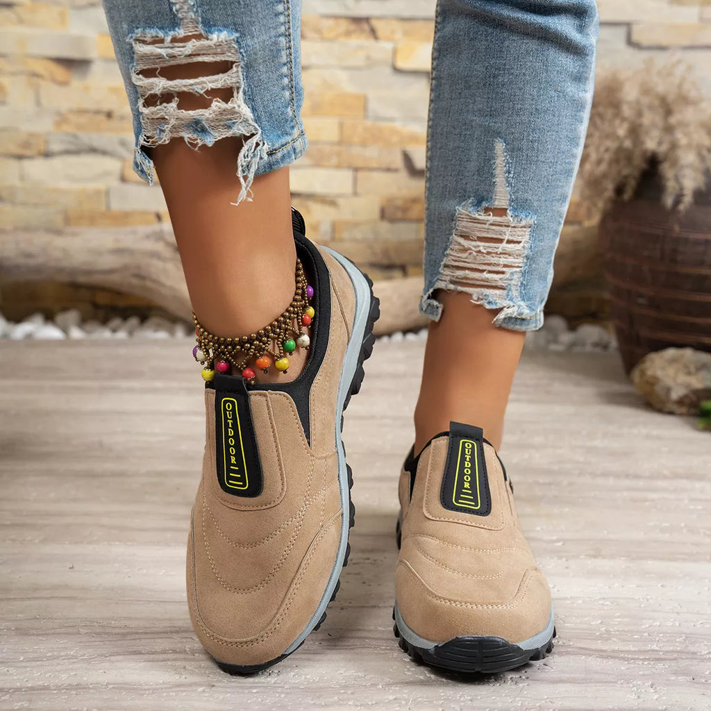 Round Toe Breathable Sneakers