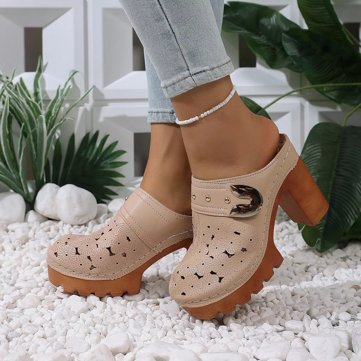 Round Toe Block Heels Sandals