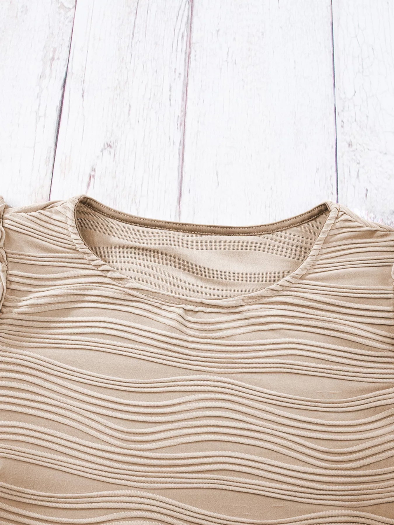 Casual Wavy Textured Ruffle Sleeve Top