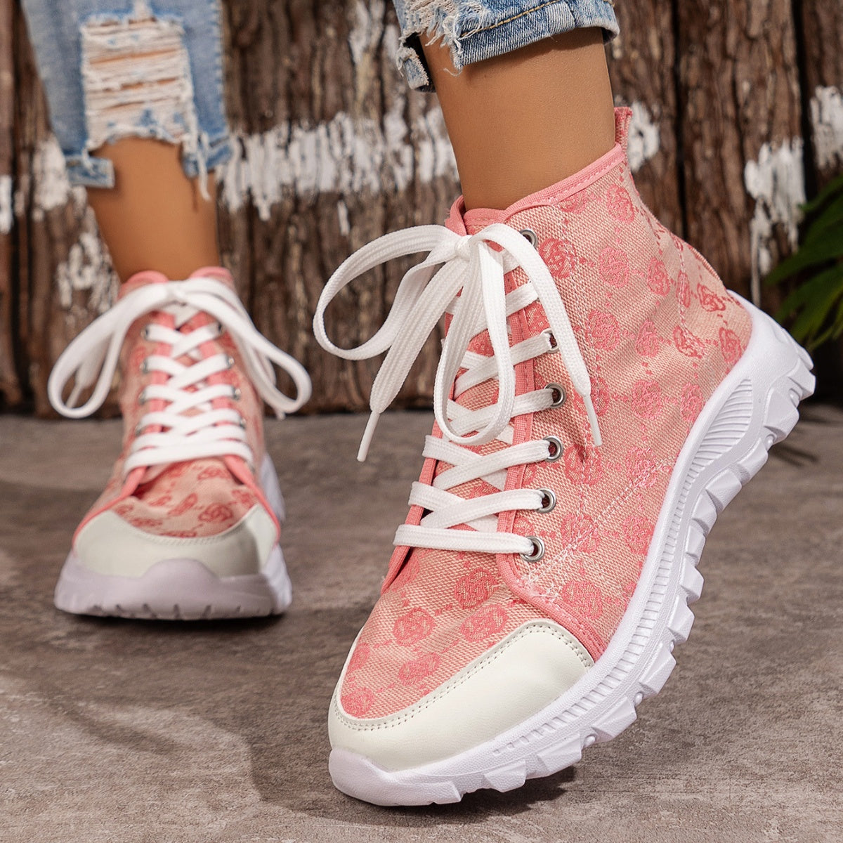 Lace Up Round Toe Sneakers
