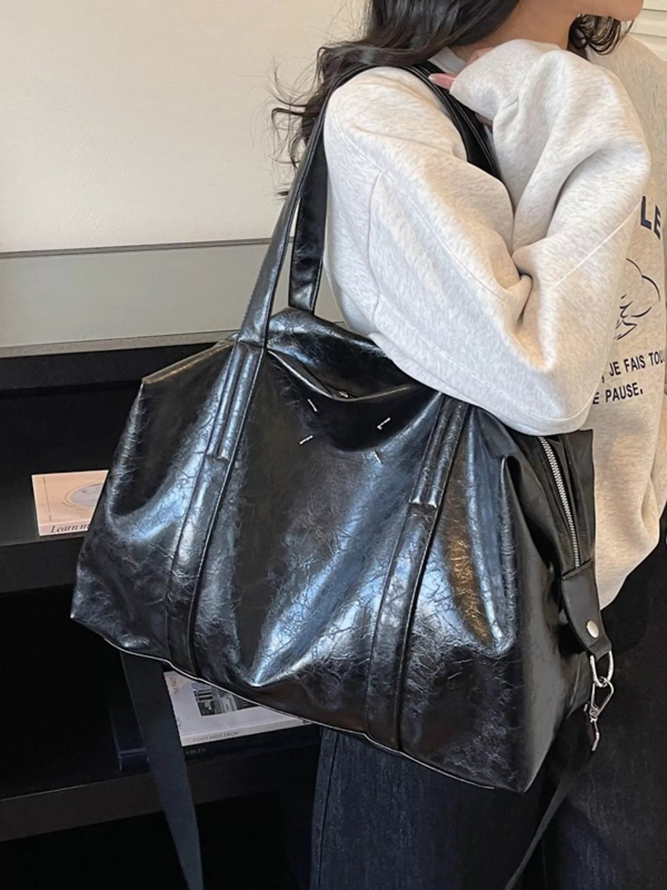 Vintage Style Leather Travel Bag