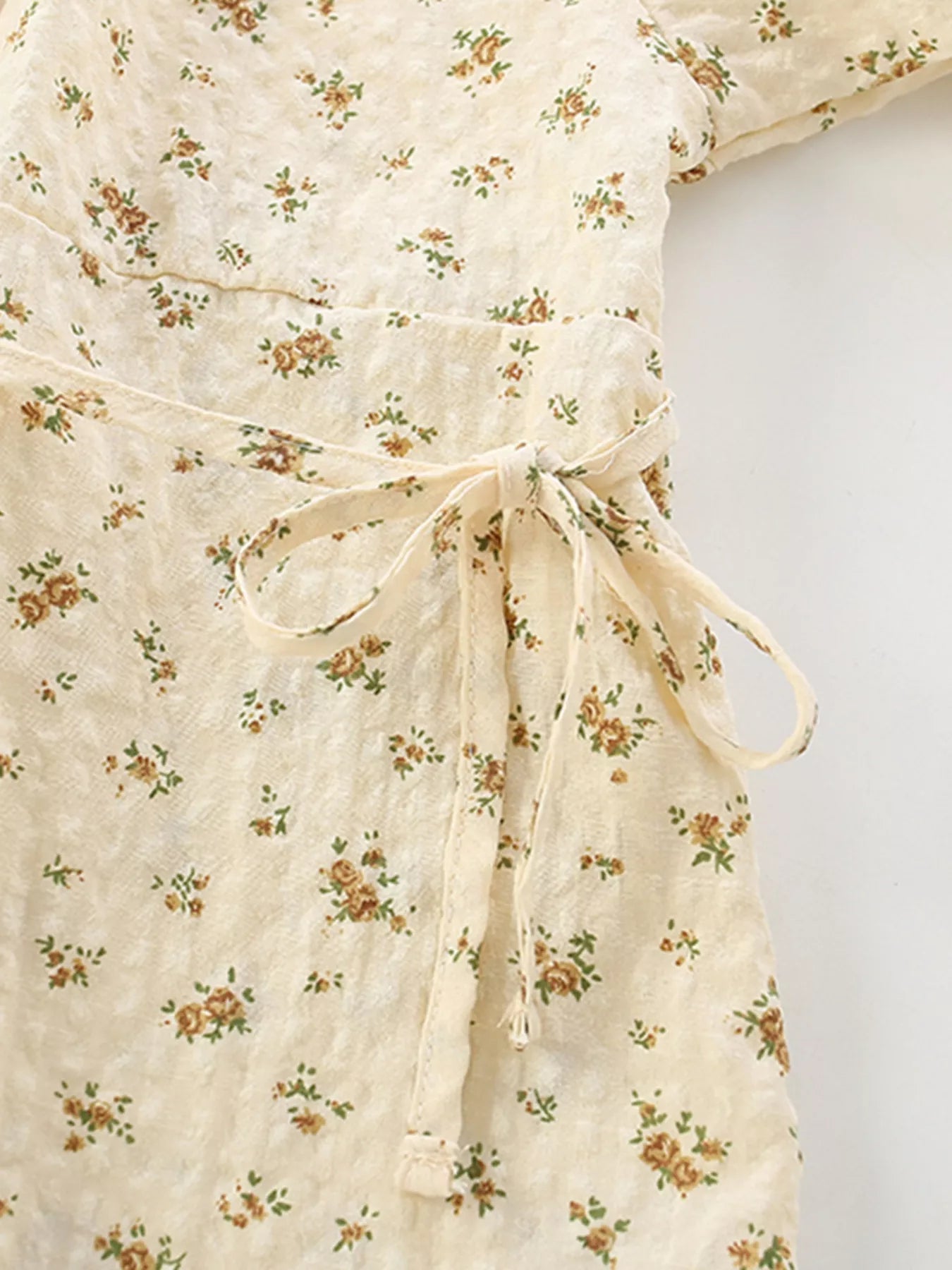 Children's Vintage Floral Print Puff Sleeve Dress