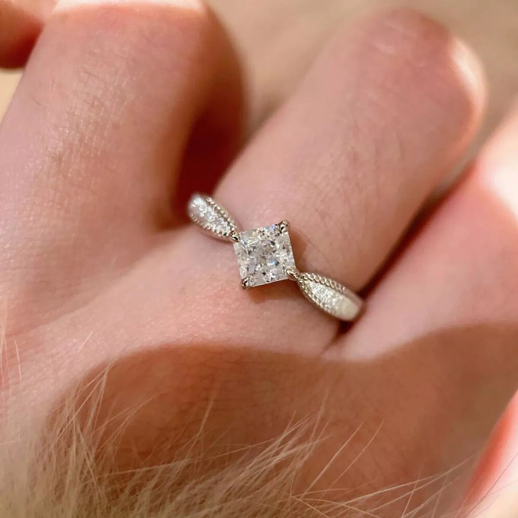1 Carat 925 Sterling Silver Moissanite Geometric Ring