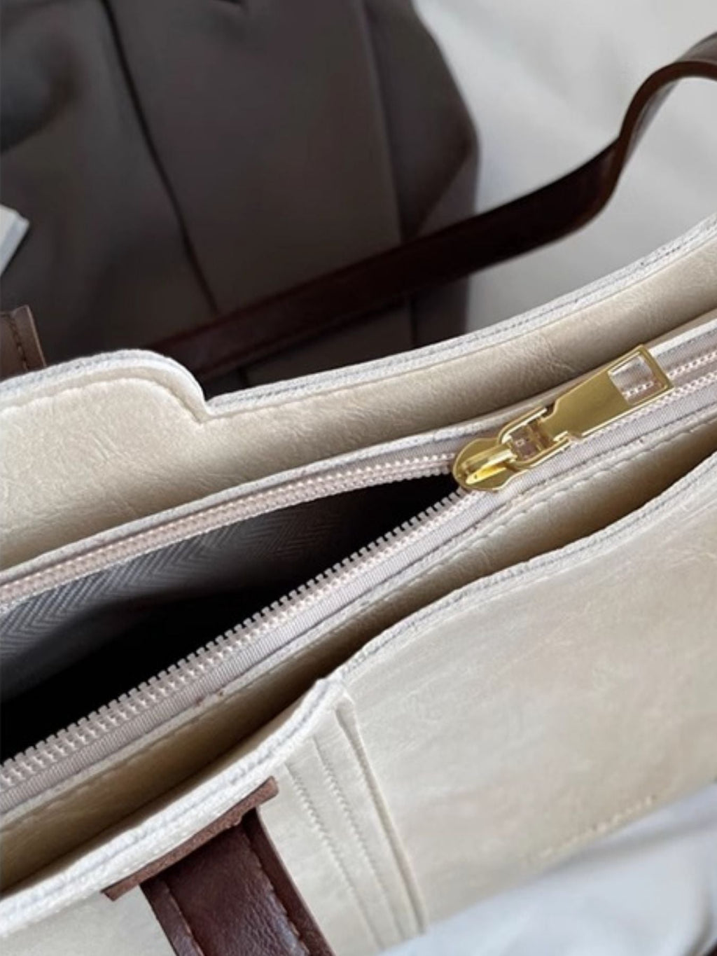 Contrast Strap Tote Bag