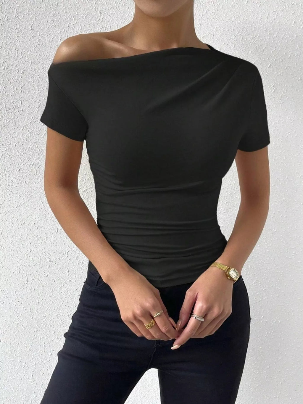 Single Shoulder Short Sleeve T-Shirt