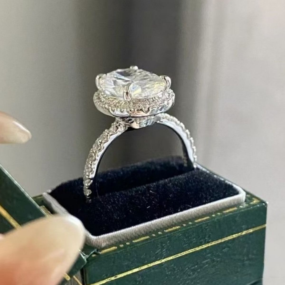 2 Carat Moissanite 925 Sterling Silver Oval Ring