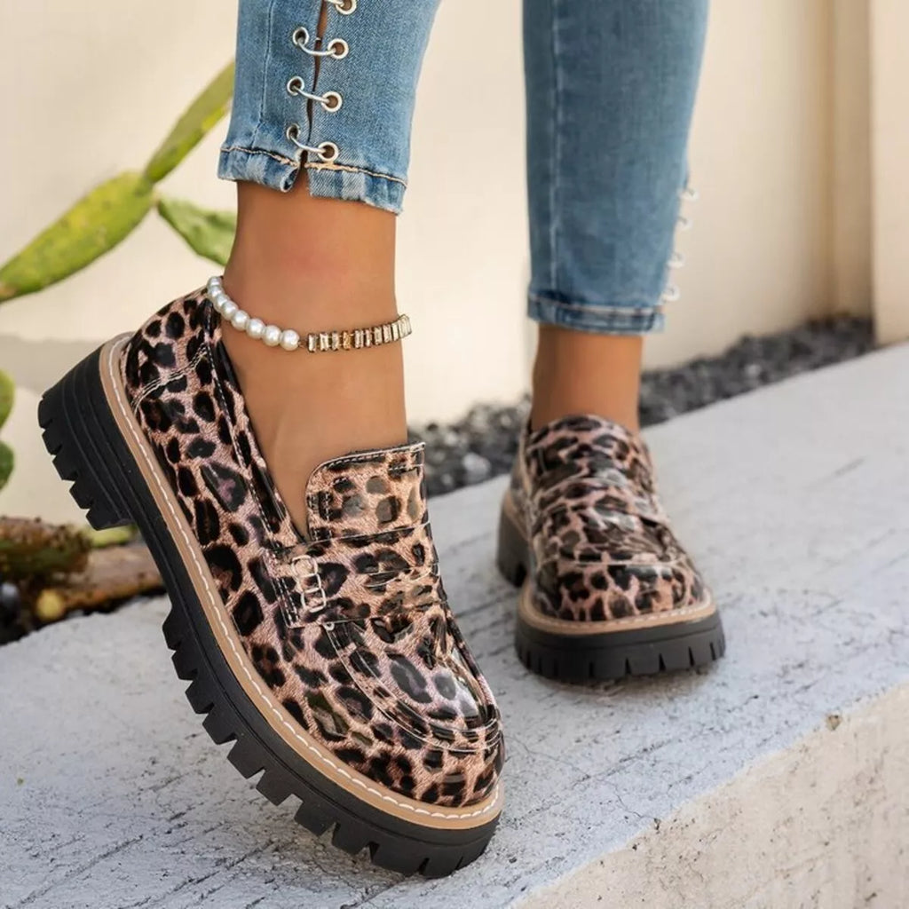 Round Toe Platform Loafers
