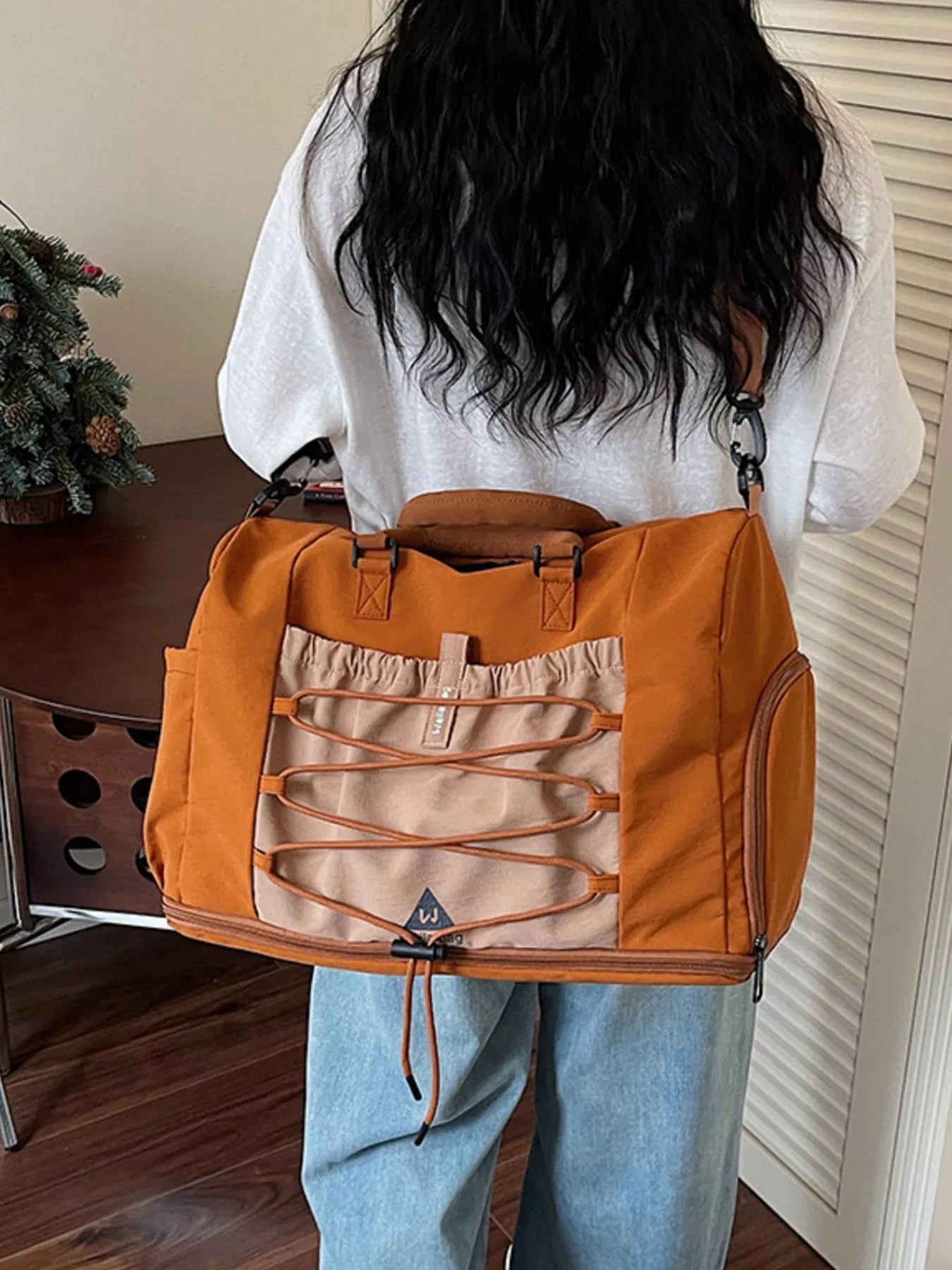 Duffel Bag with Multiple Pockets