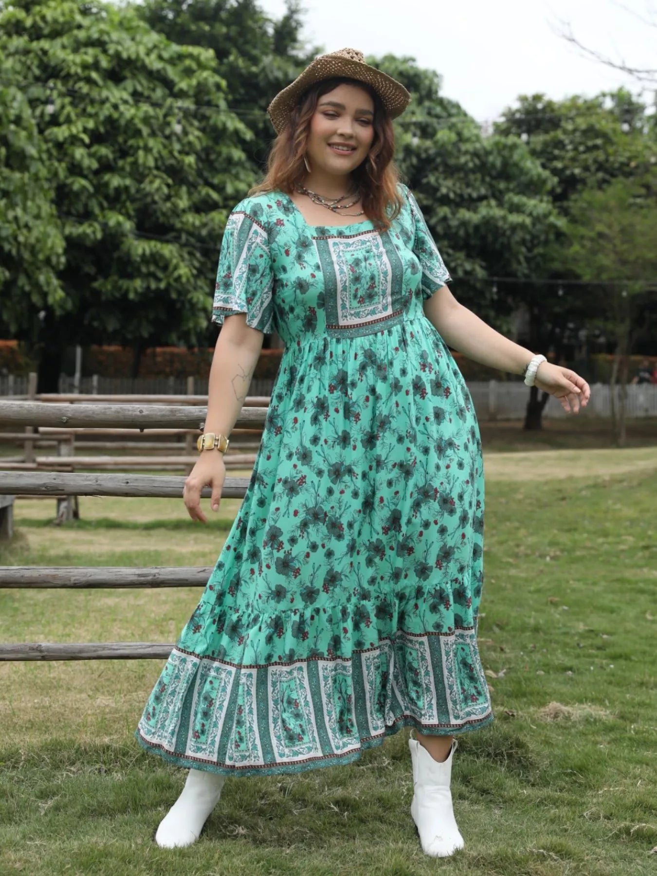 Plus Size Floral Print Square Neck Maxi Dress