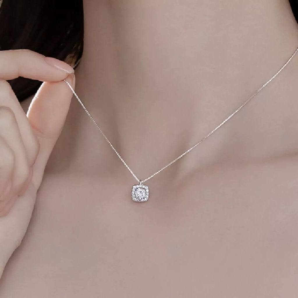 925 Sterling Silver Zircon Pendant Necklace