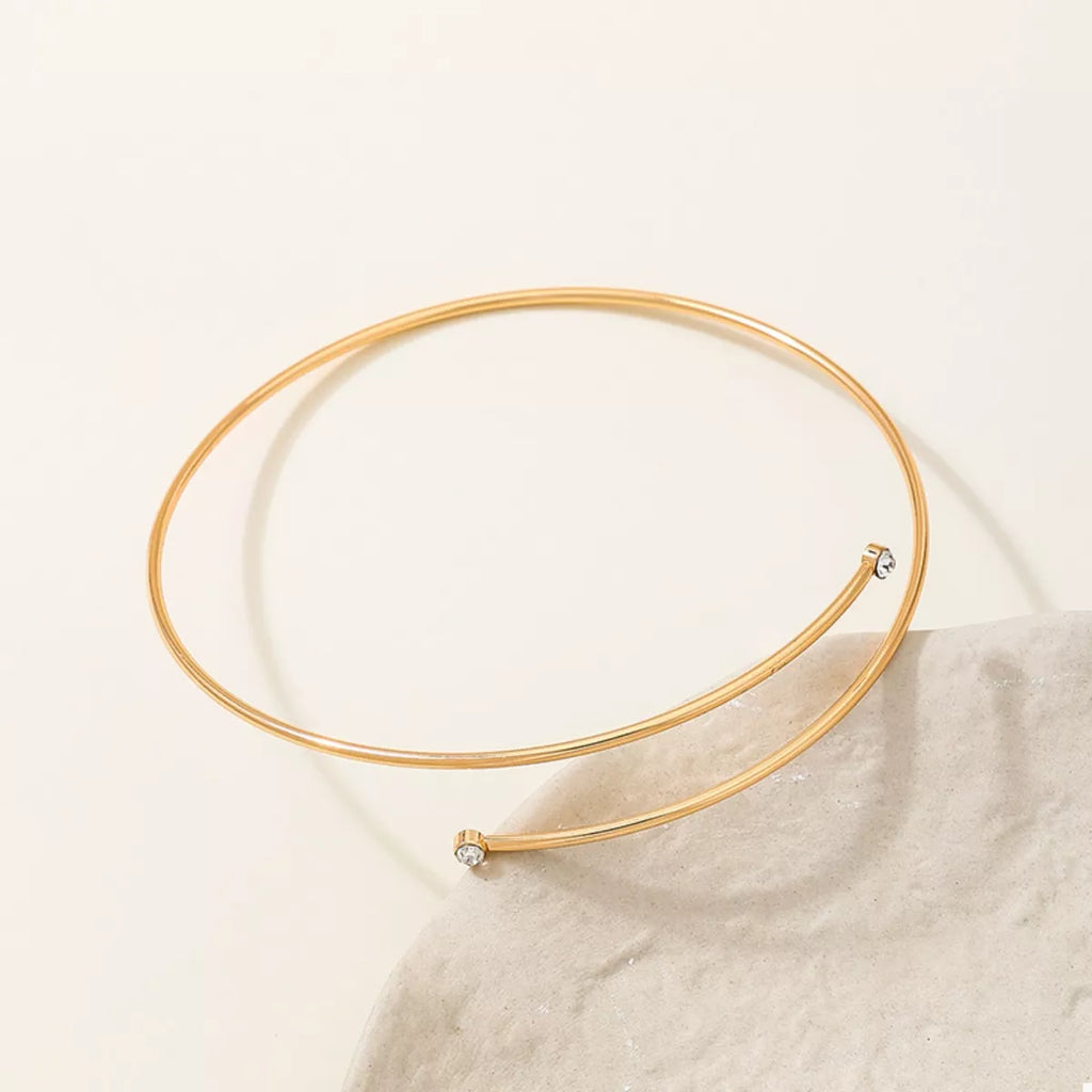 Delicate Gold Wire Upper Arm Bracelet