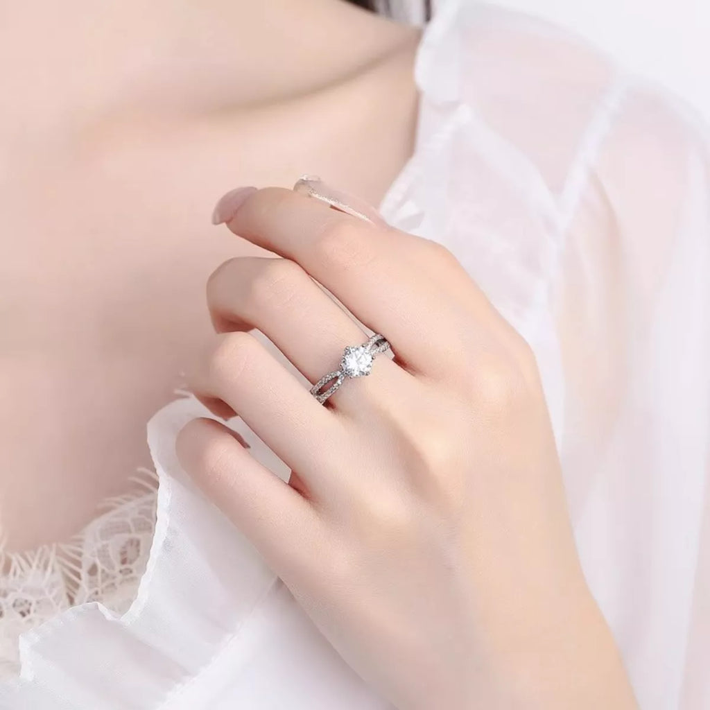 1 Carat Moissanite 925 Sterling Silver Ring