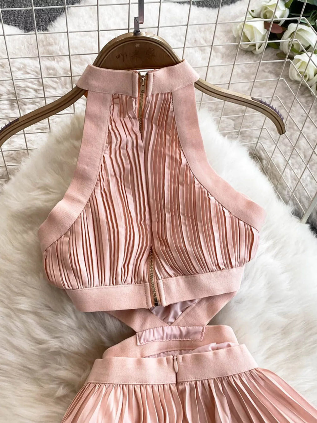 Halter Neck Pleated Maxi Dress