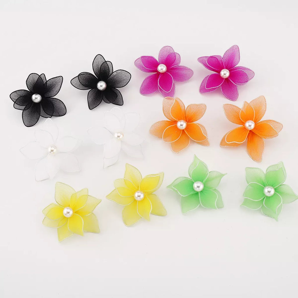 Flower Pearl Stud Earrings