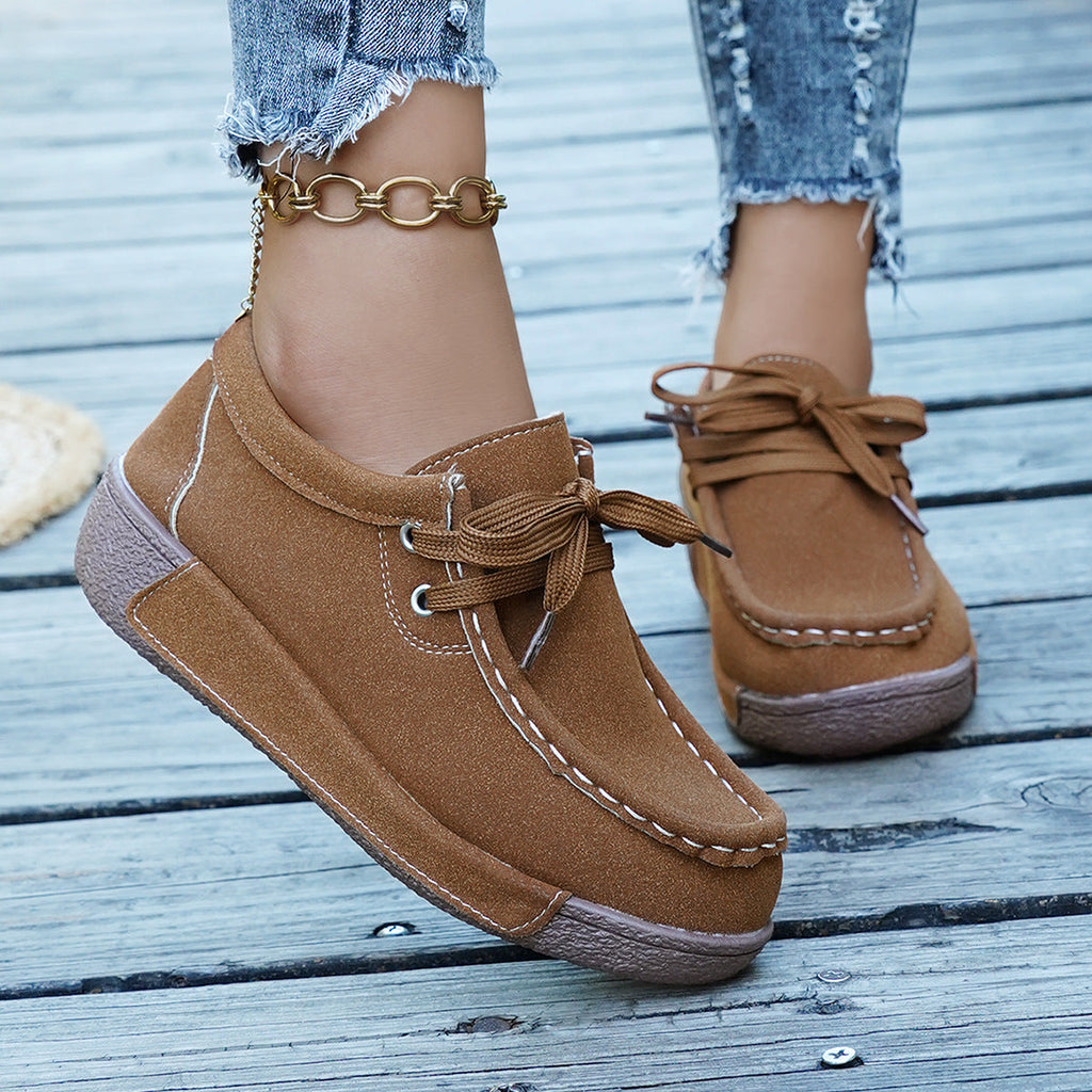 Lace Up Round Toe Sneakers