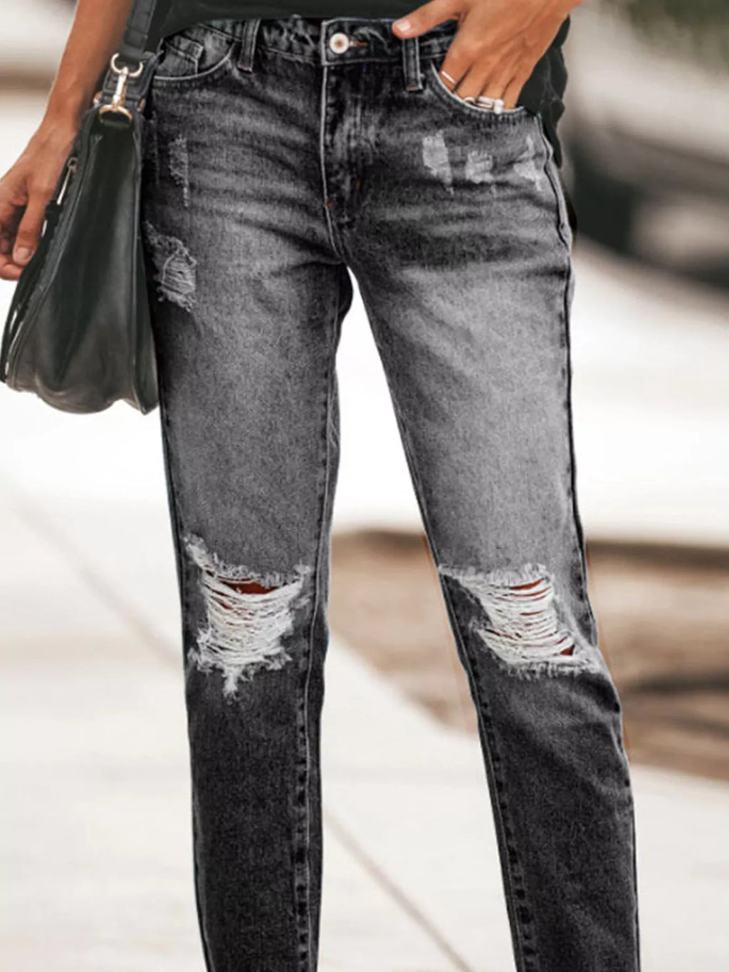 Distressed Wash Ankle Jeans