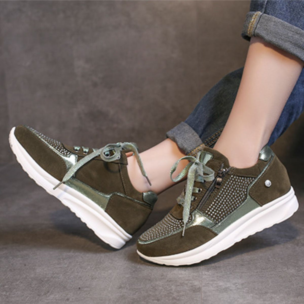 Lace Up Round Toe Sneakers