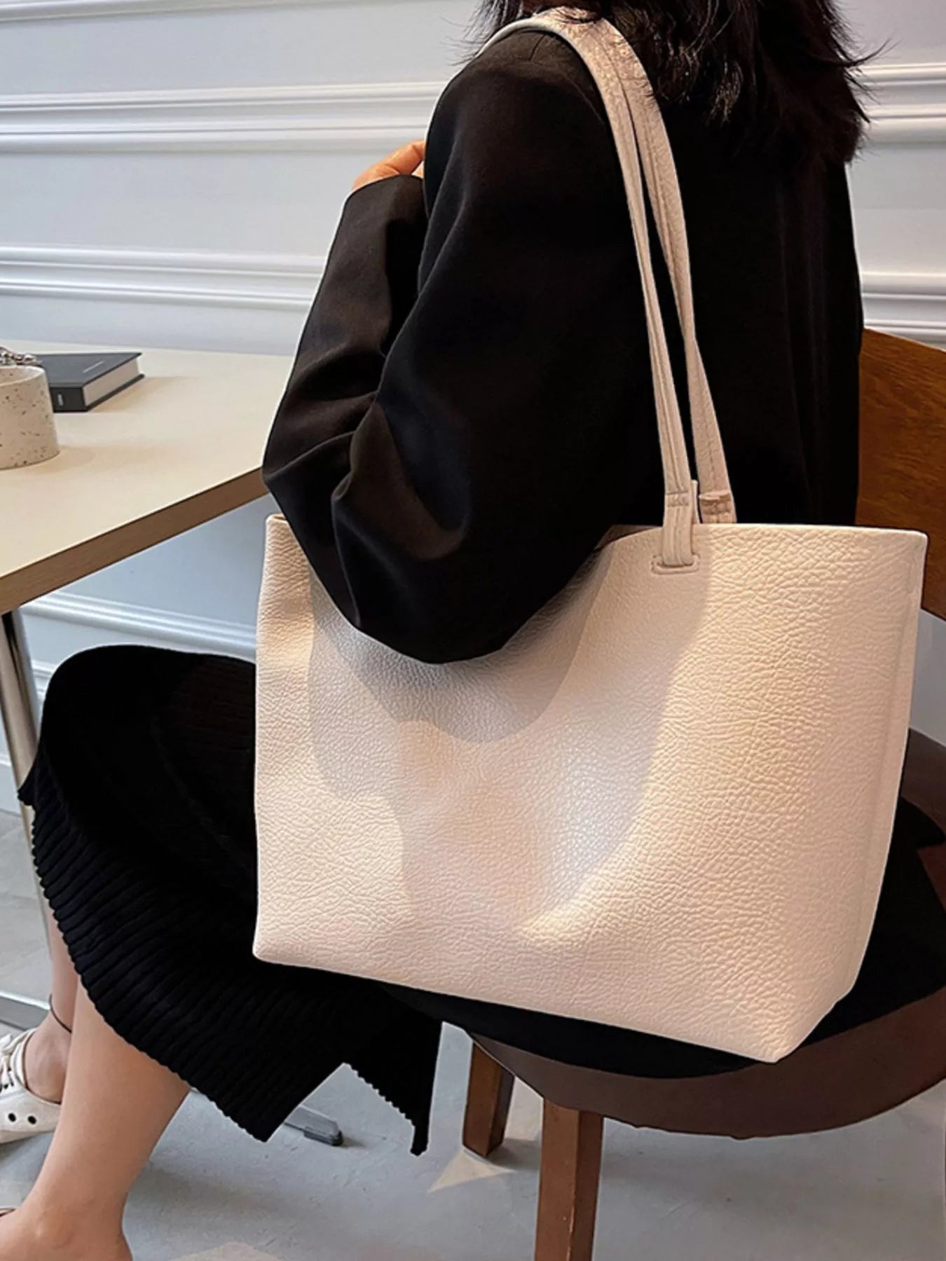 Large Capacity Shoulder Bag