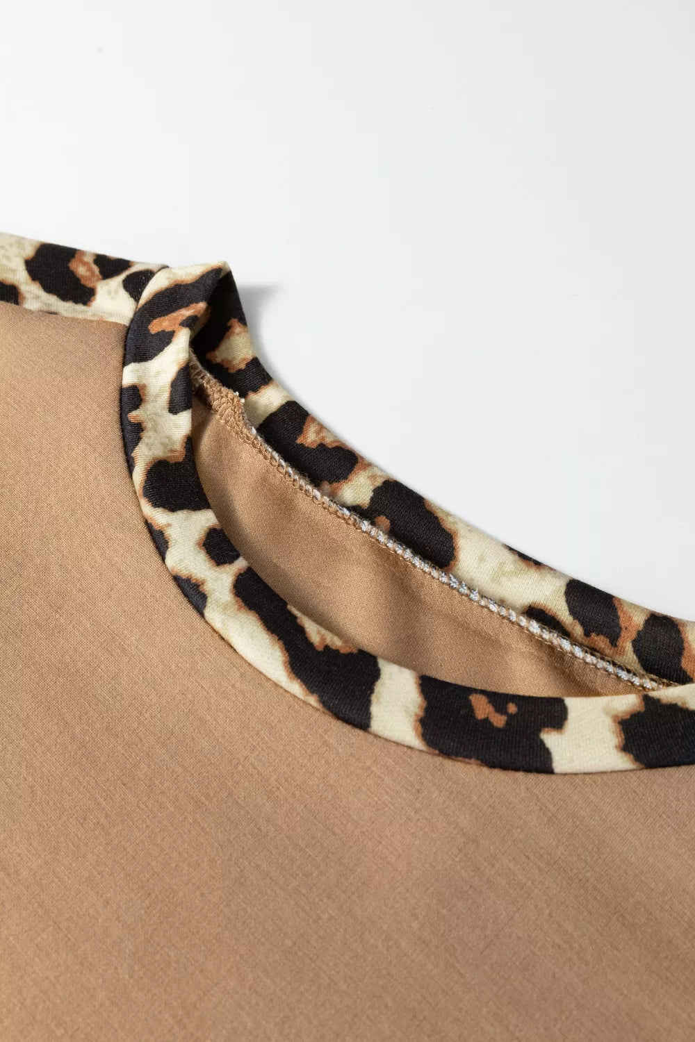 Light French Leopard Trim Round Neck Loose T Shirt