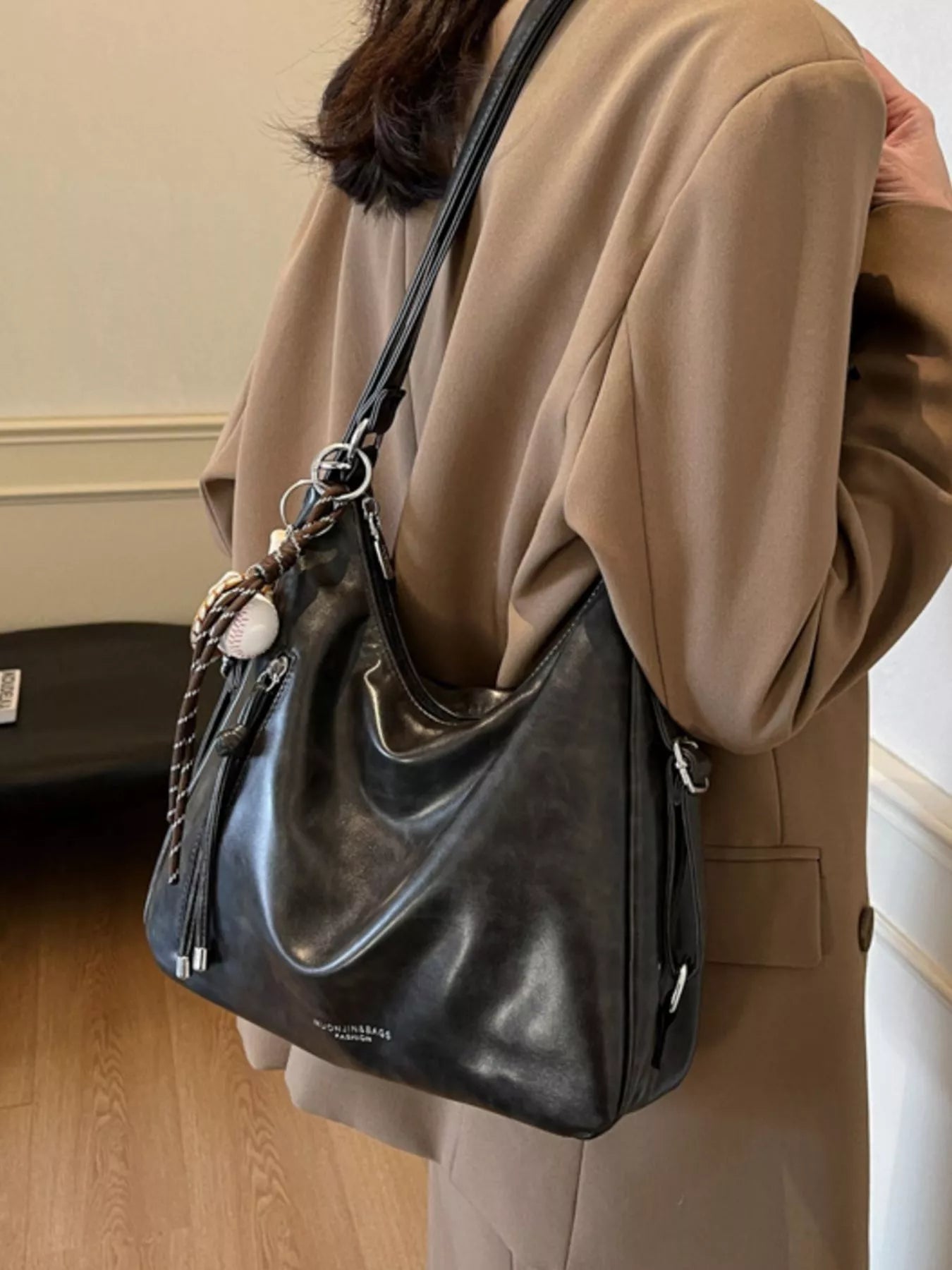 Vintage Style Leather Shoulder Bag