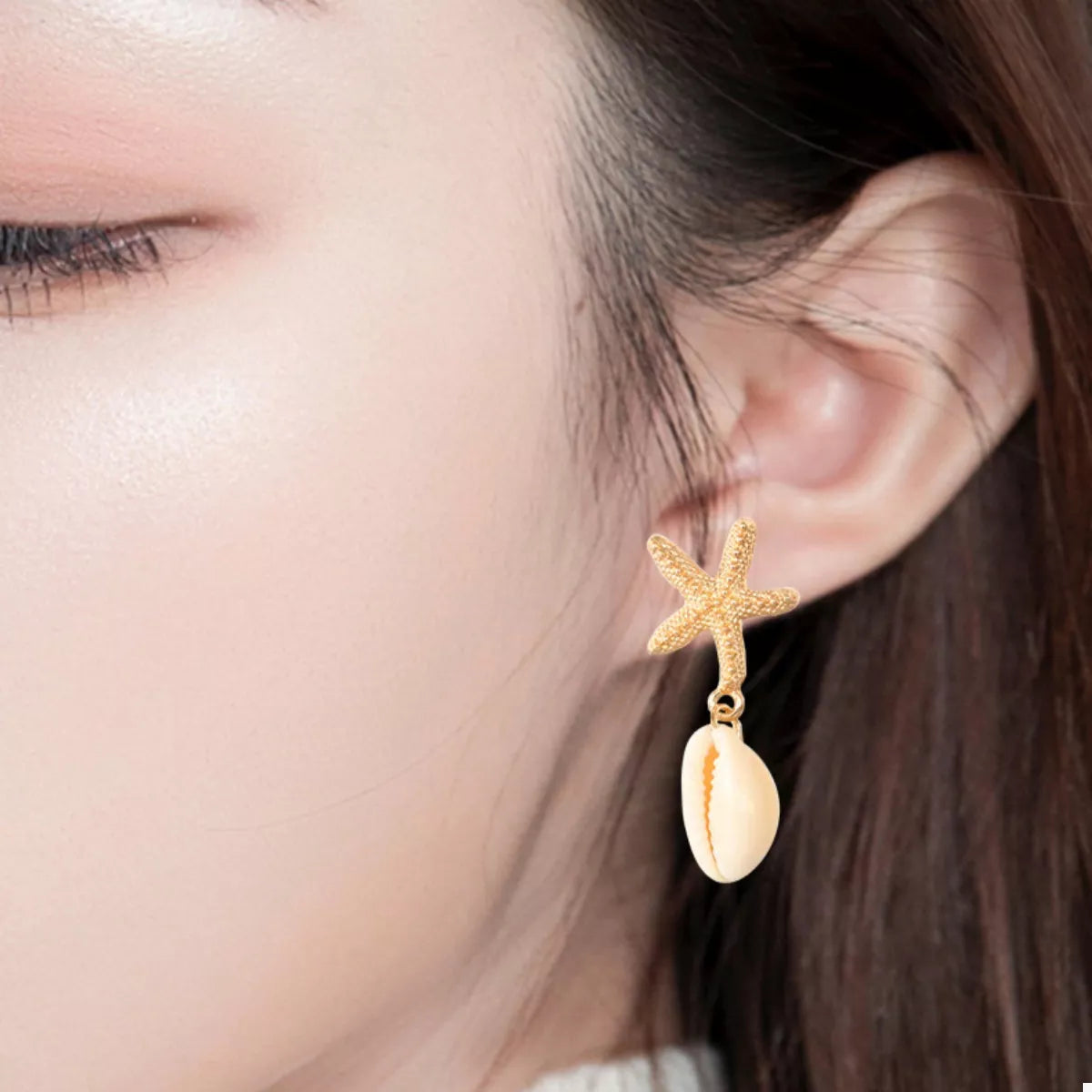 4 Pair 18K Gold-Plated Shell Minimalist Earrings