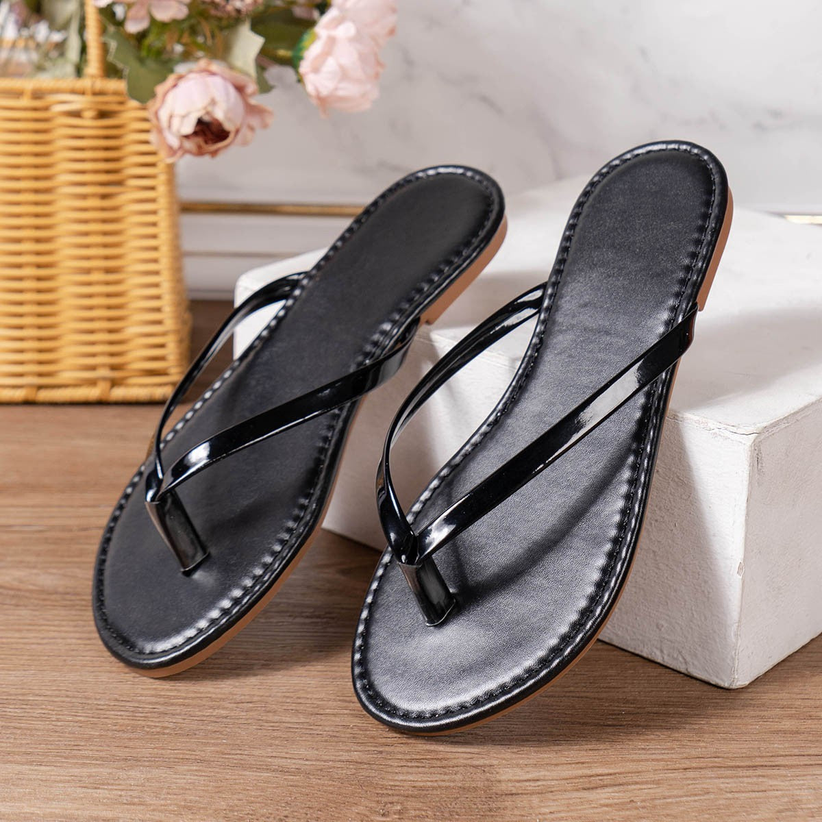 Toe Post Flats Sandals