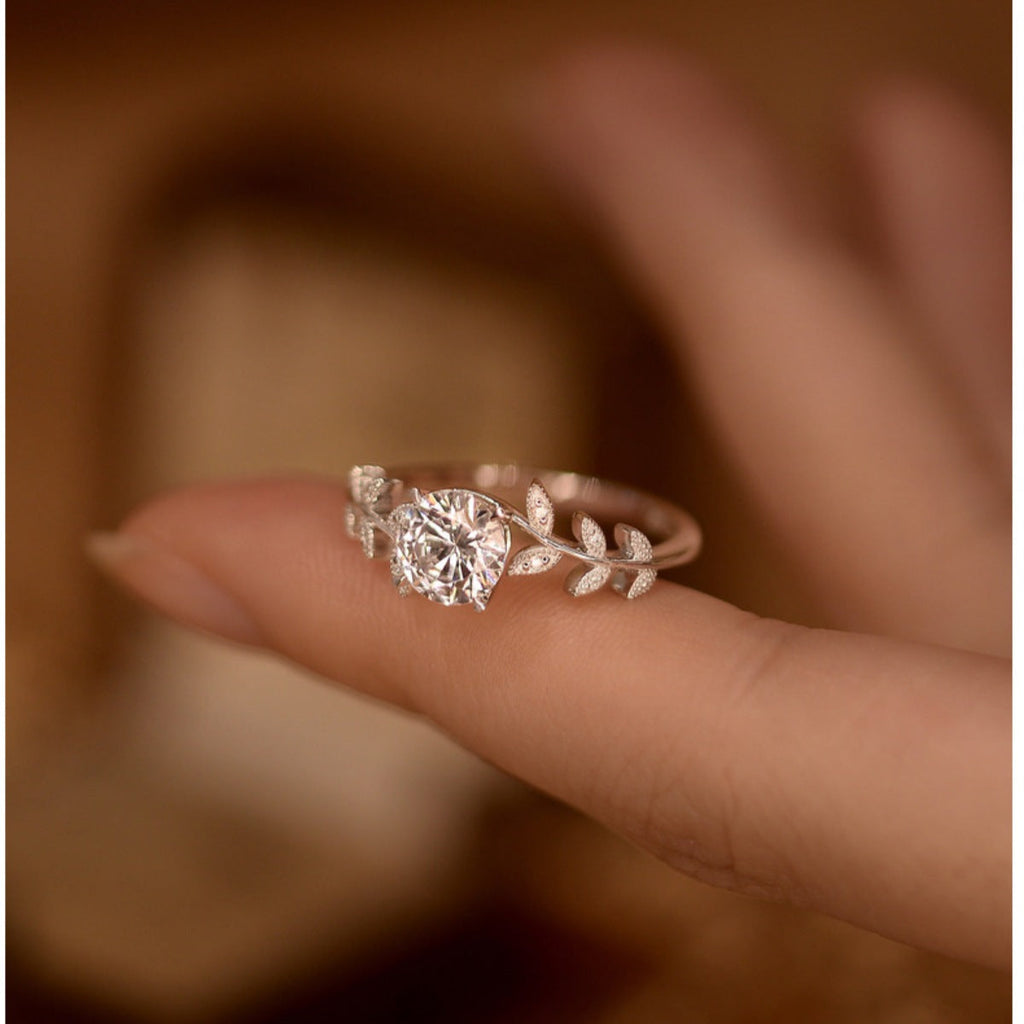 1 Carat Moissanite 925 Sterling Silver Leaf Ring